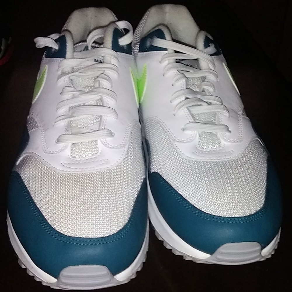 Nike Air Max 90 Spruce Lime